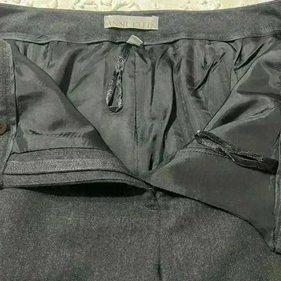 Anne Klein fully lined wool trouser pants. Size‎ 8 - Picture 2 of 11